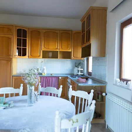 Stella's Πανσιόν *