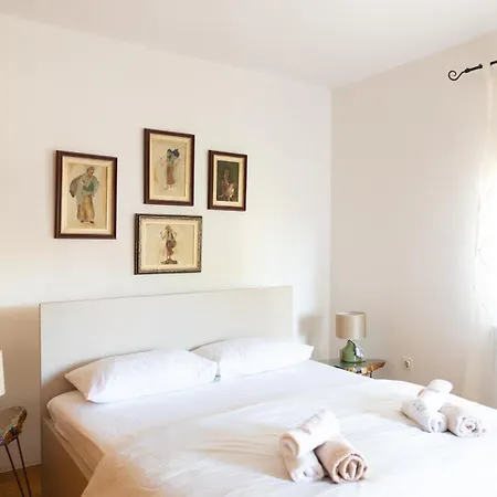 Πανσιόν Stella's